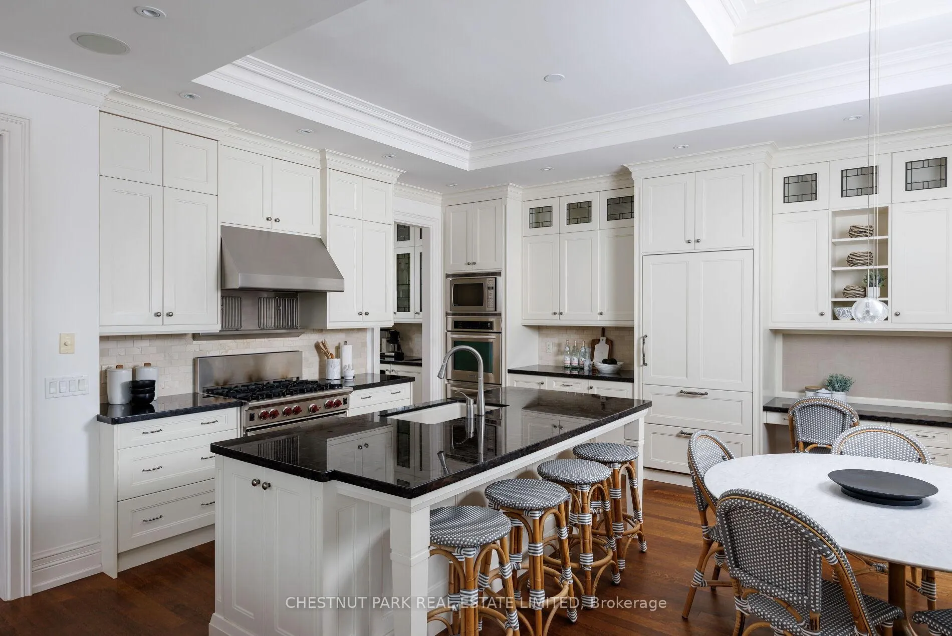 Photo 8 of 7 Strathgowan Crescent, Toronto, Lawrence Park South — HOMEH