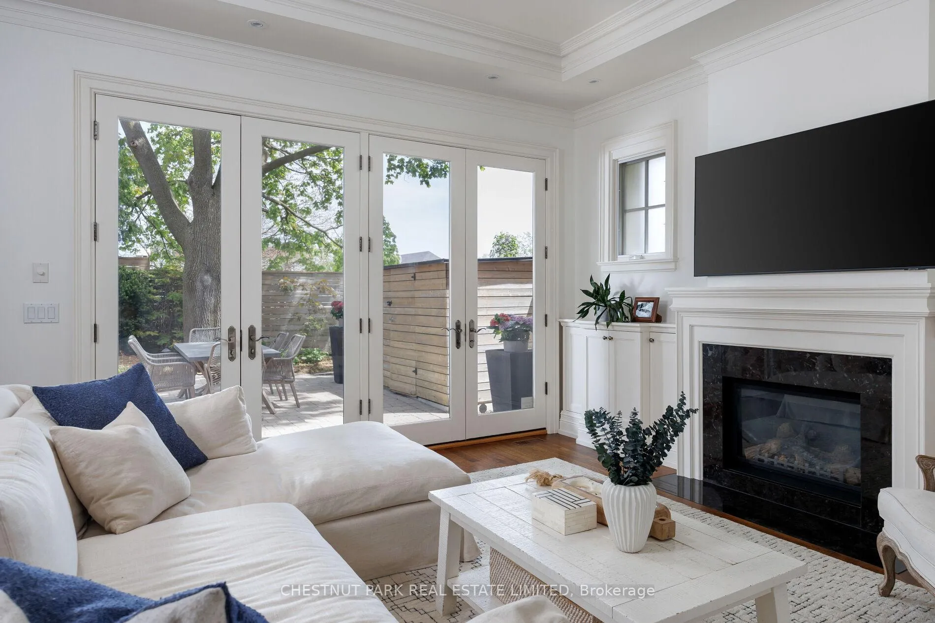 Photo 13 of 7 Strathgowan Crescent, Toronto, Lawrence Park South — HOMEH