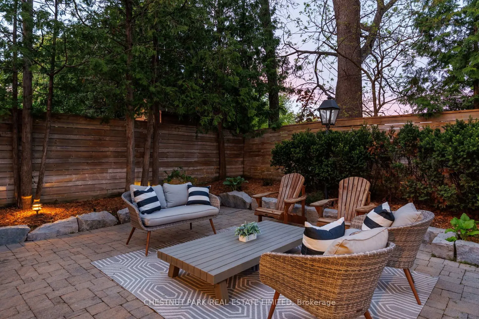 Photo 15 of 7 Strathgowan Crescent, Toronto, Lawrence Park South — HOMEH