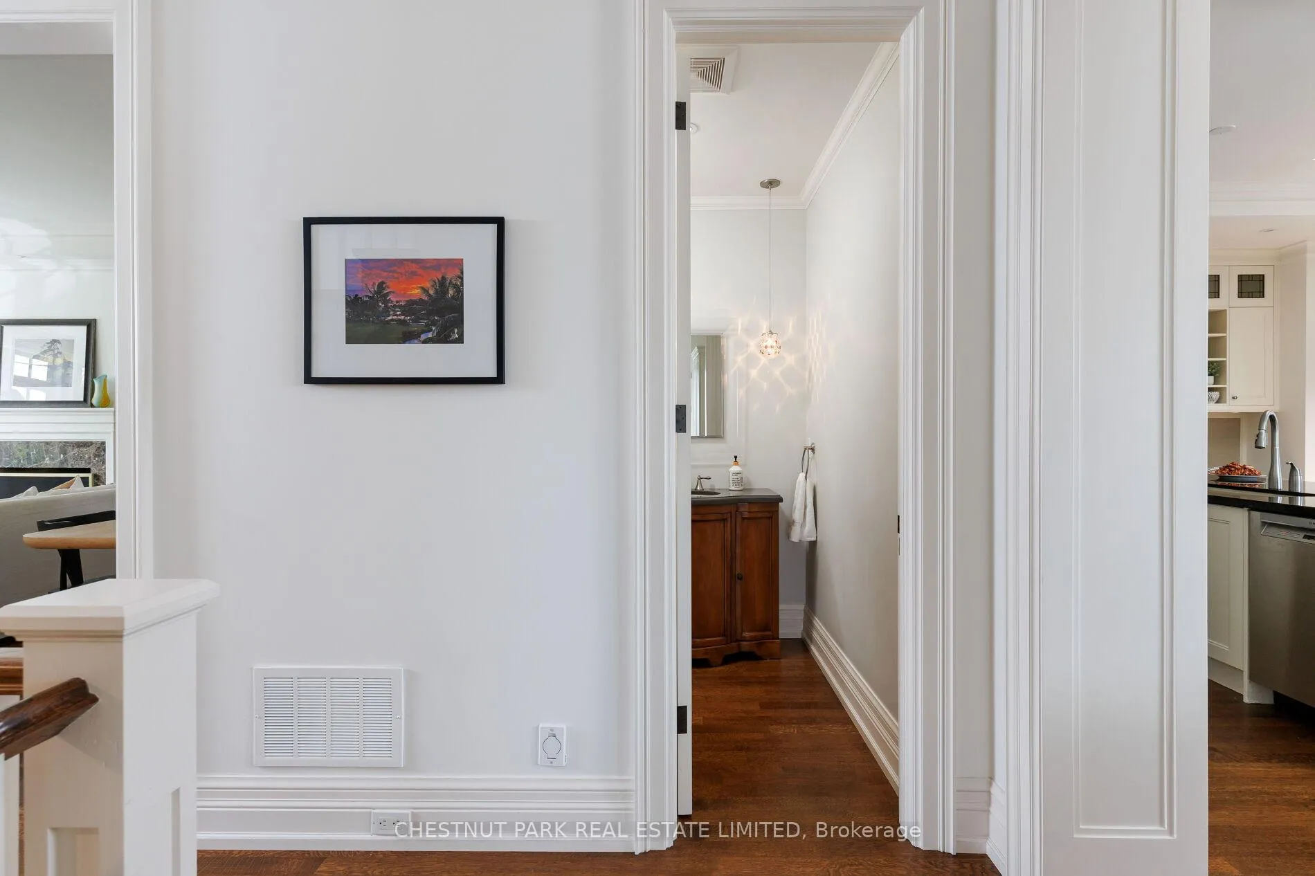 Photo 20 of 7 Strathgowan Crescent, Toronto, Lawrence Park South — HOMEH