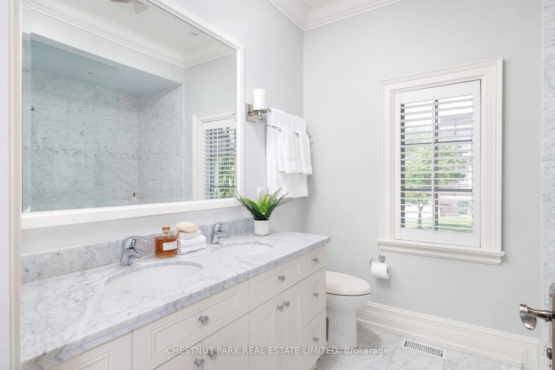 Photo 32 of 7 Strathgowan Crescent, Toronto, Lawrence Park South — HOMEH