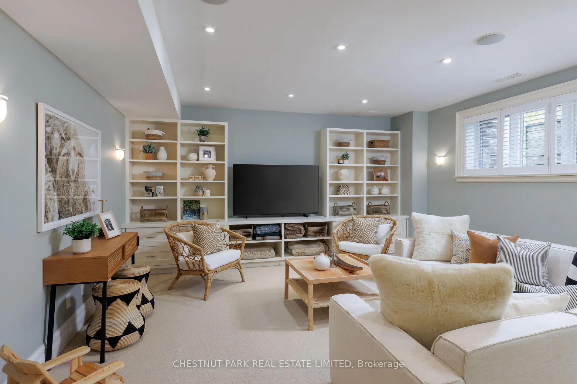Photo 38 of 7 Strathgowan Crescent, Toronto, Lawrence Park South — HOMEH