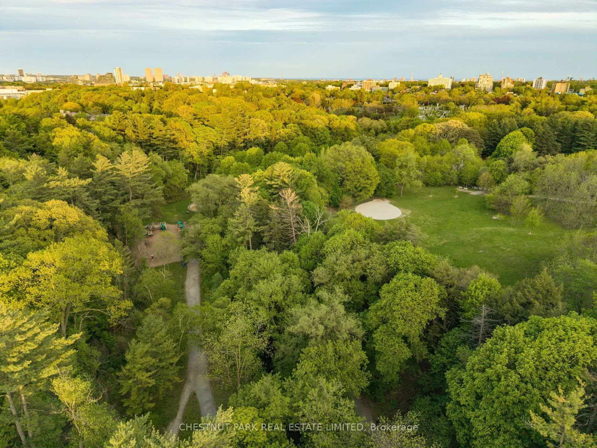 Photo 45 of 7 Strathgowan Crescent, Toronto, Lawrence Park South — HOMEH