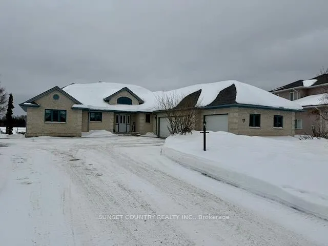 Photo 32 of 92 Edgewater Drive, Dryden, Edgewater Terrace — HOMEH
