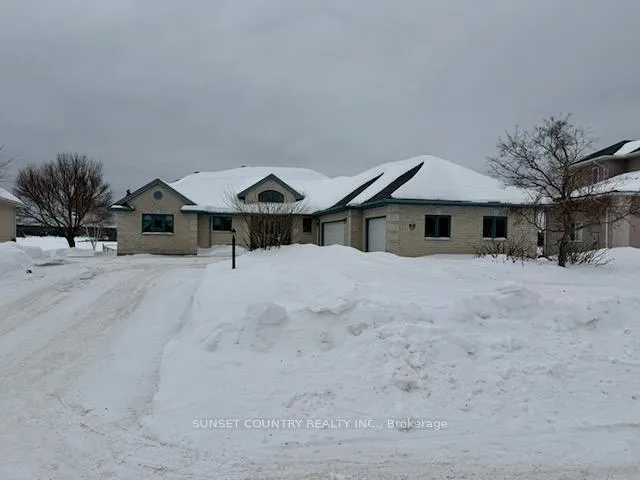 Photo 34 of 92 Edgewater Drive, Dryden, Edgewater Terrace — HOMEH
