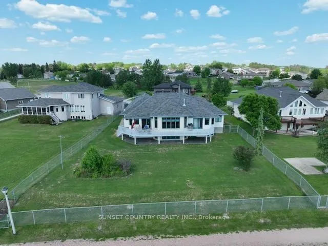Photo 37 of 92 Edgewater Drive, Dryden, Edgewater Terrace — HOMEH