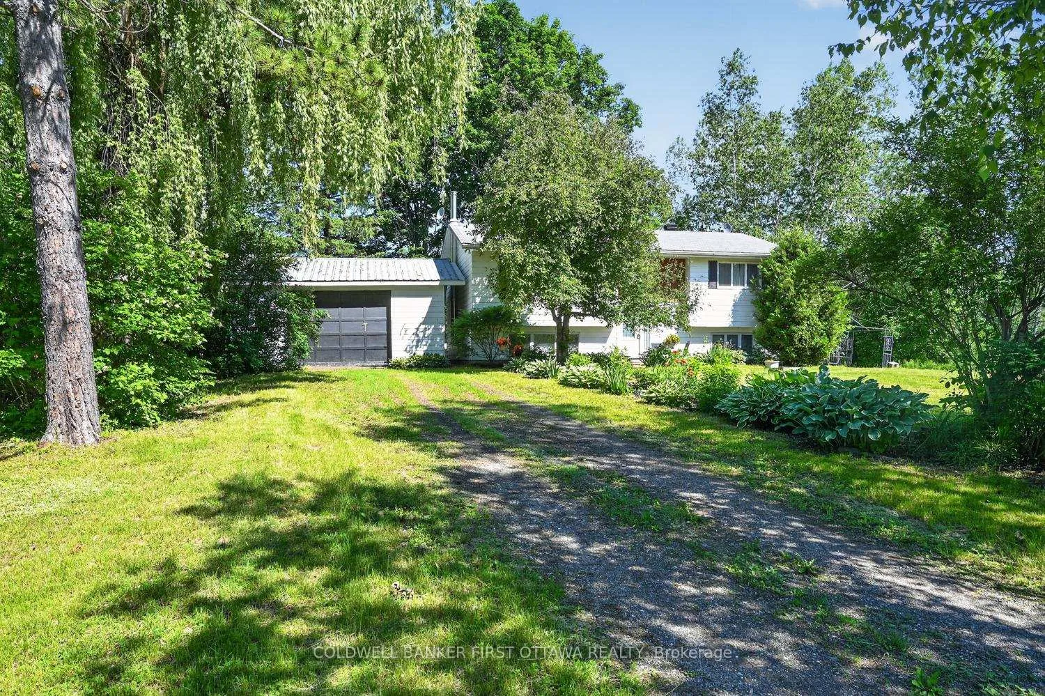 Photo 3 of 8715 Copeland Road, Ottawa, Btwn Franktown Rd. & Fallowfield Rd. — HOMEH