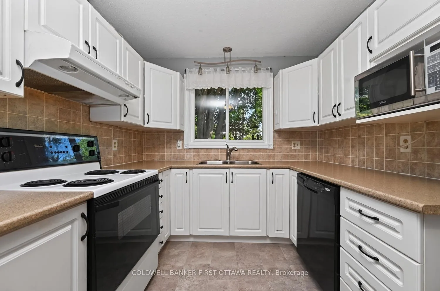 Photo 16 of 8715 Copeland Road, Ottawa, Btwn Franktown Rd. & Fallowfield Rd. — HOMEH