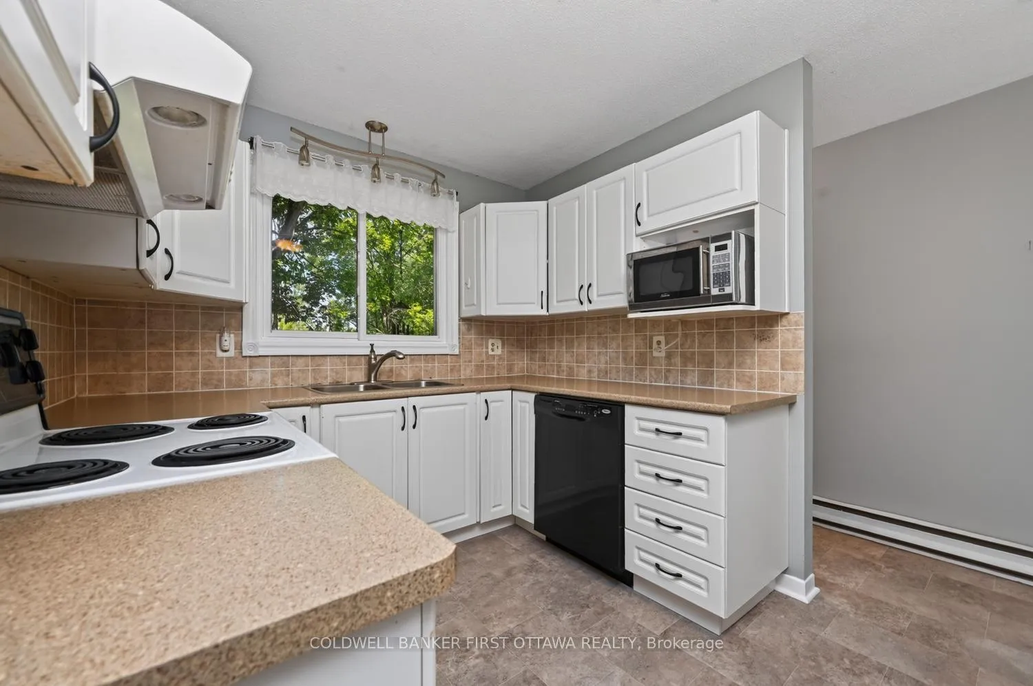 Photo 17 of 8715 Copeland Road, Ottawa, Btwn Franktown Rd. & Fallowfield Rd. — HOMEH