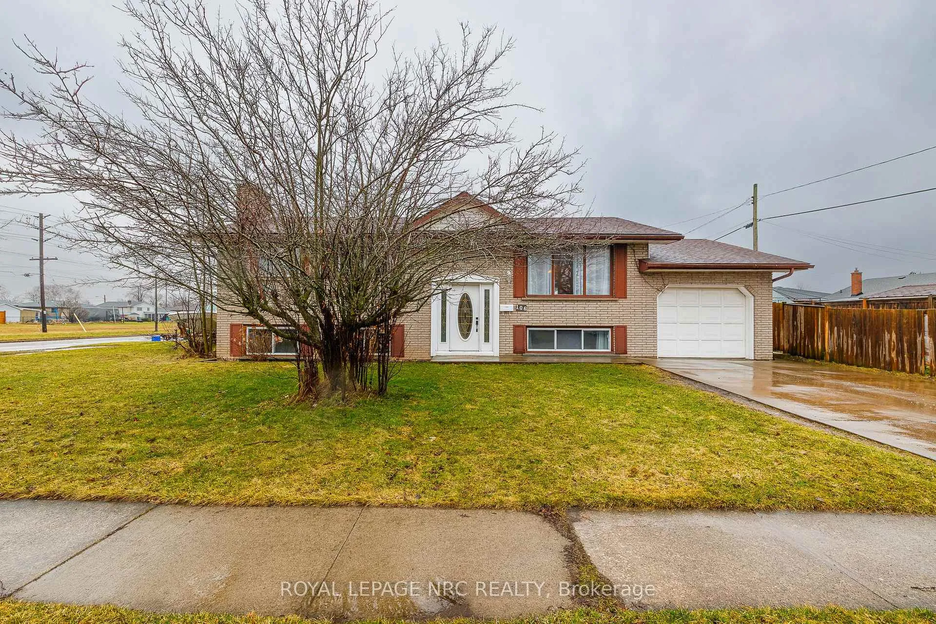 Photo 3 of 106 Lewis Street, Welland, Lincoln/Crowland — HOMEH