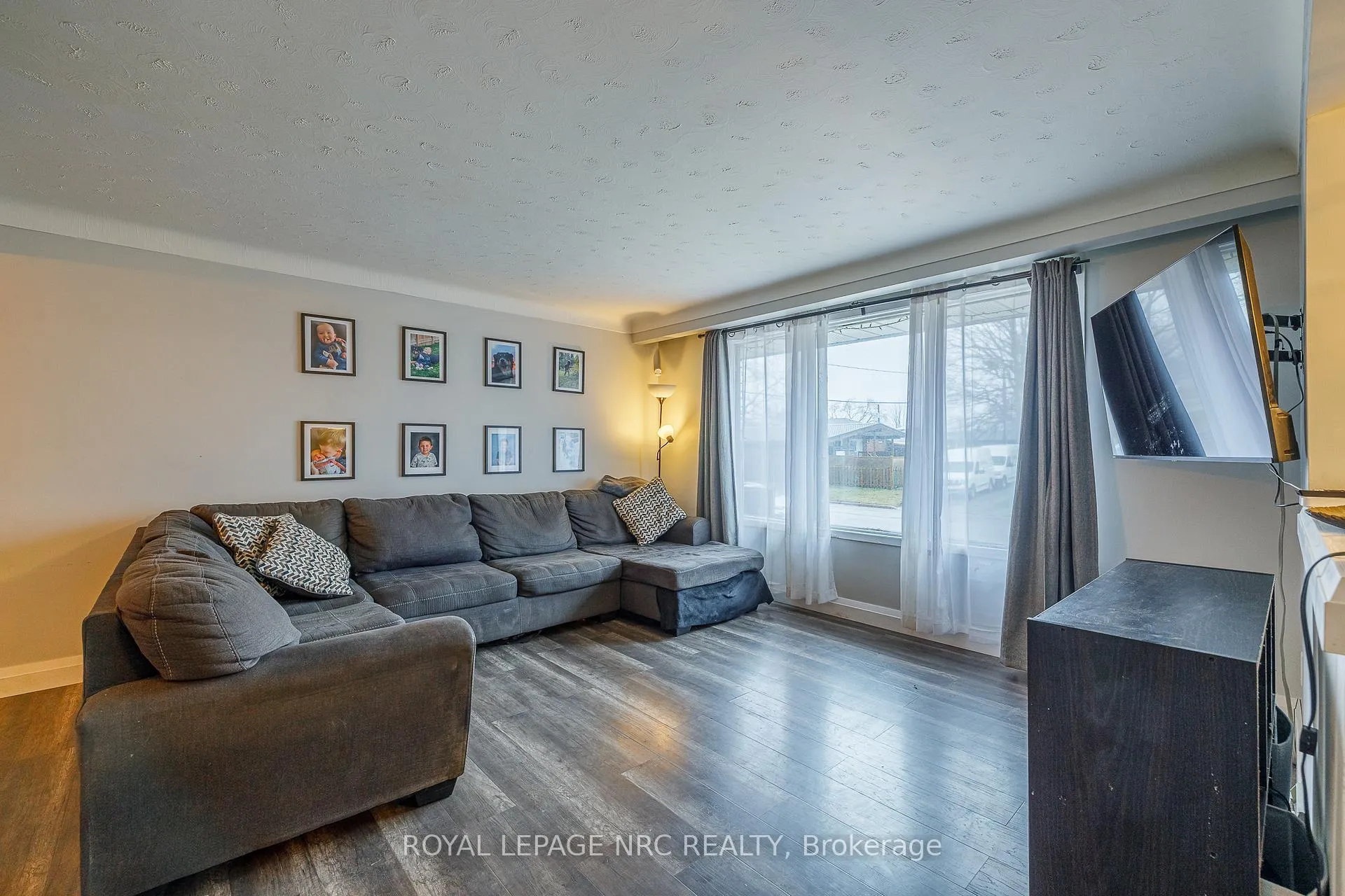 Photo 8 of 106 Lewis Street, Welland, Lincoln/Crowland — HOMEH