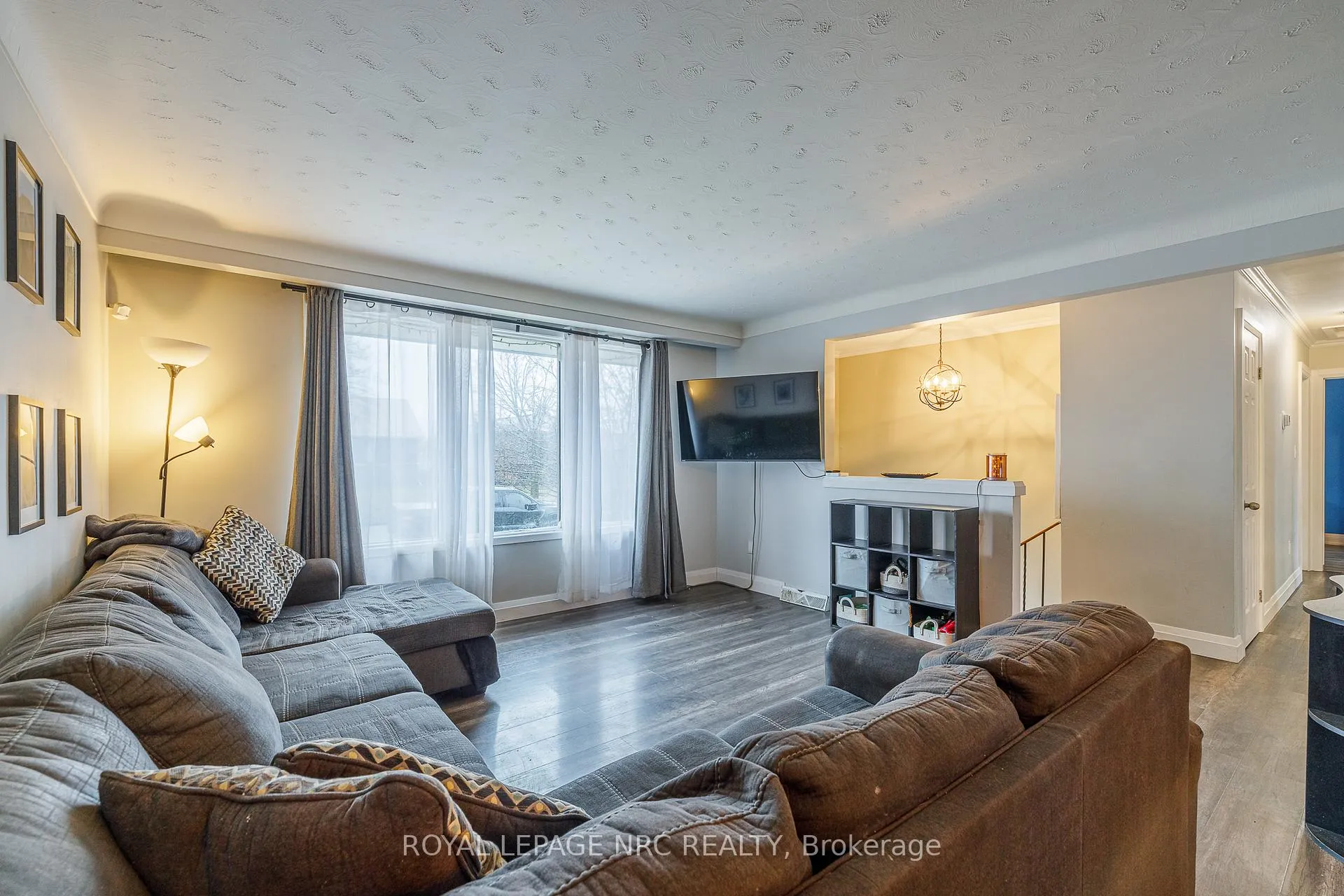 Photo 10 of 106 Lewis Street, Welland, Lincoln/Crowland — HOMEH