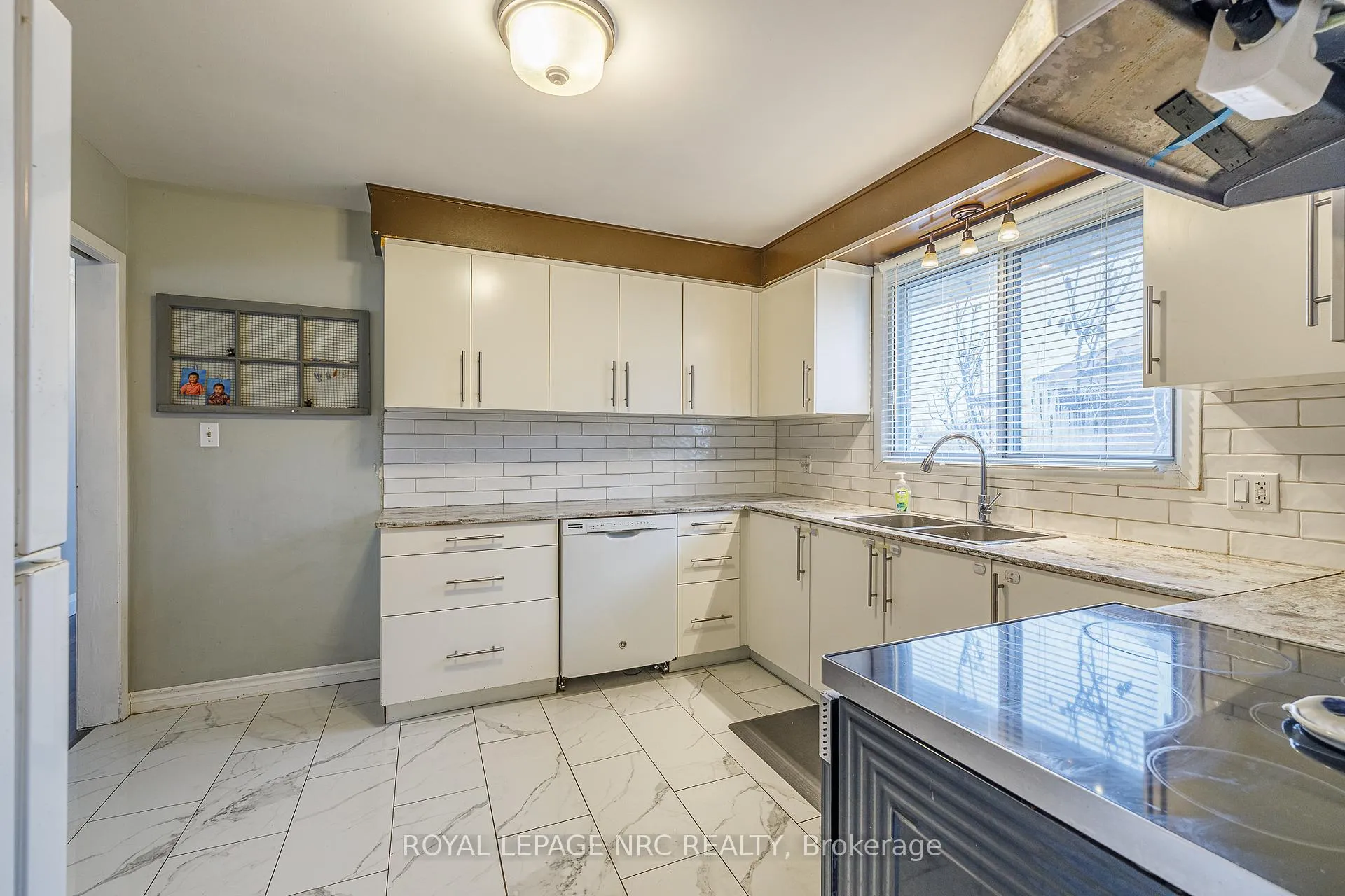 Photo 14 of 106 Lewis Street, Welland, Lincoln/Crowland — HOMEH