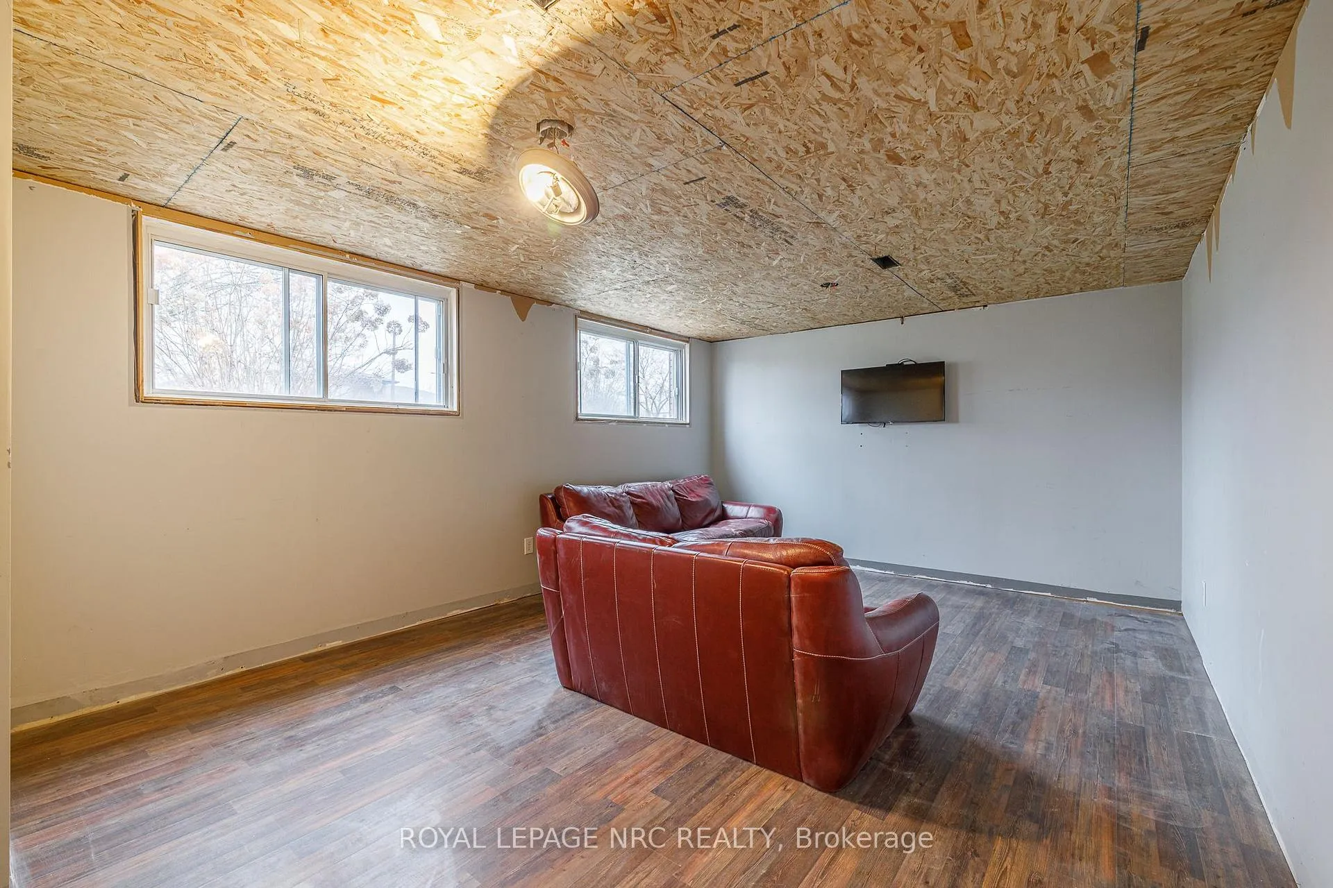 Photo 29 of 106 Lewis Street, Welland, Lincoln/Crowland — HOMEH