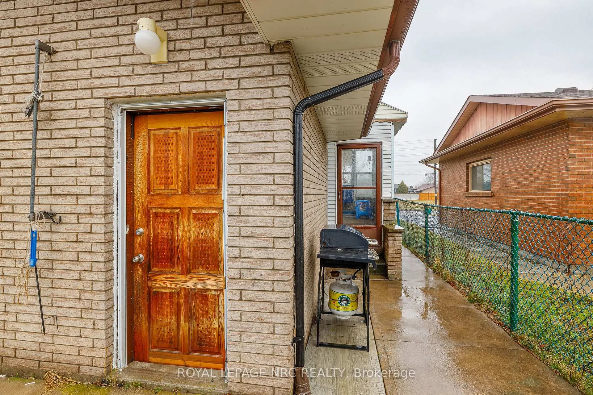 Photo 37 of 106 Lewis Street, Welland, Lincoln/Crowland — HOMEH