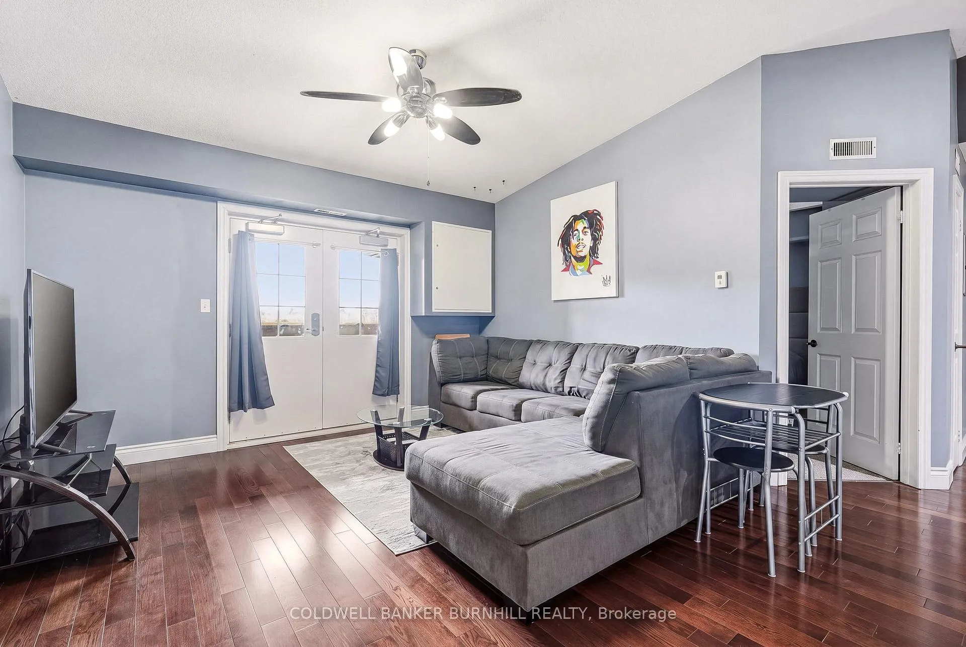 Photo 3 of Unit 406, 4005 Kilmer Drive, Burlington, Tansley — HOMEH