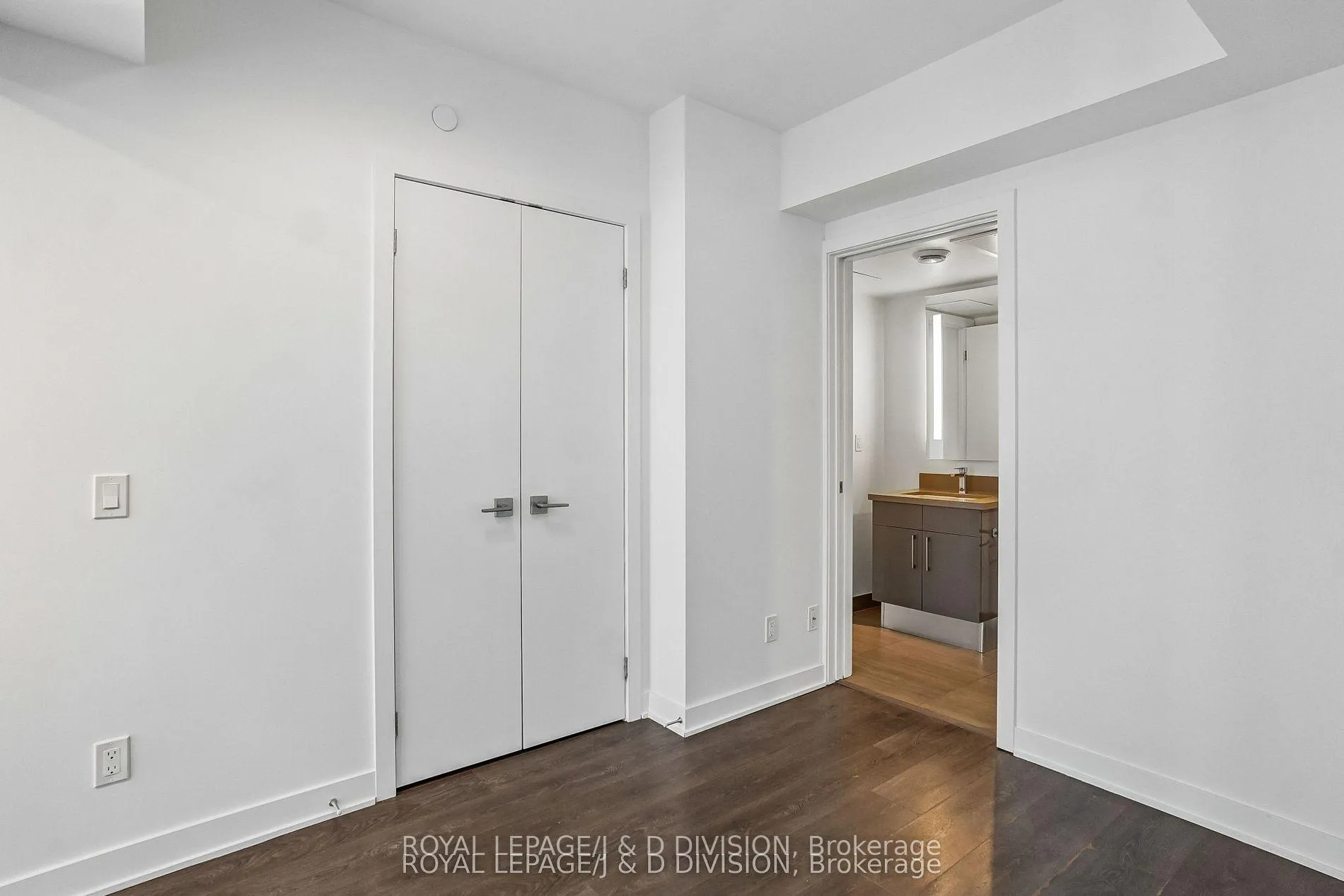 Photo 7 of Unit 1705, 188 Cumberland Street, Toronto, The Annex — HOMEH