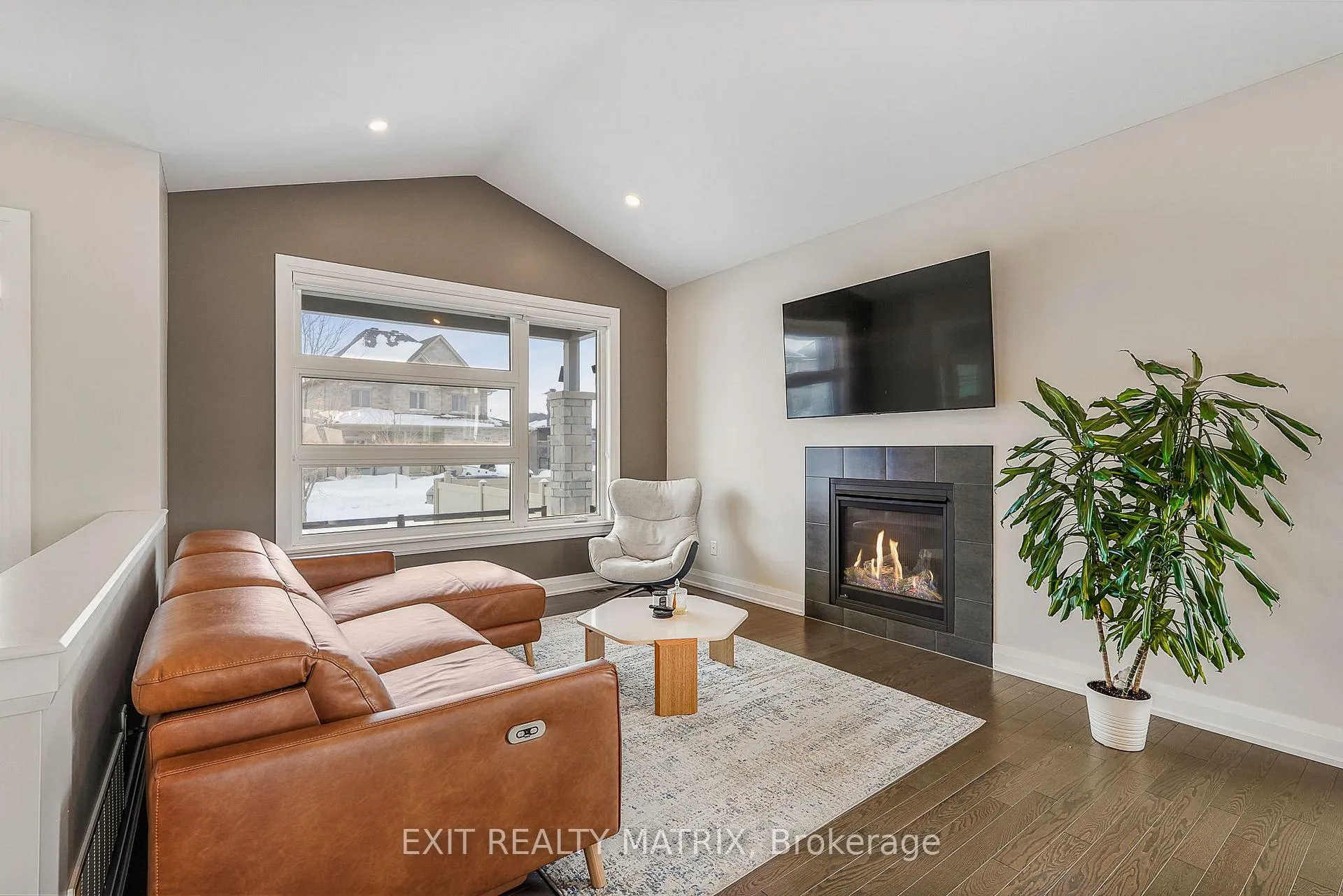 Photo 5 of 128 Lyon Street, Russell, Embrun — HOMEH