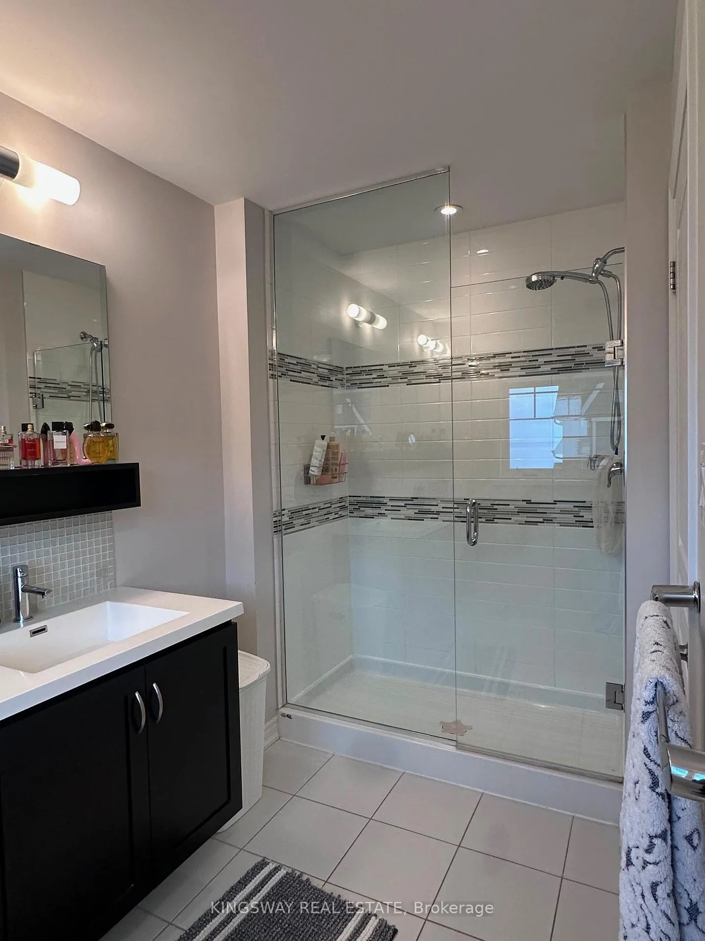 Photo 18 of 49 Waterview Lane, Grimsby, Grimsby Beach — HOMEH