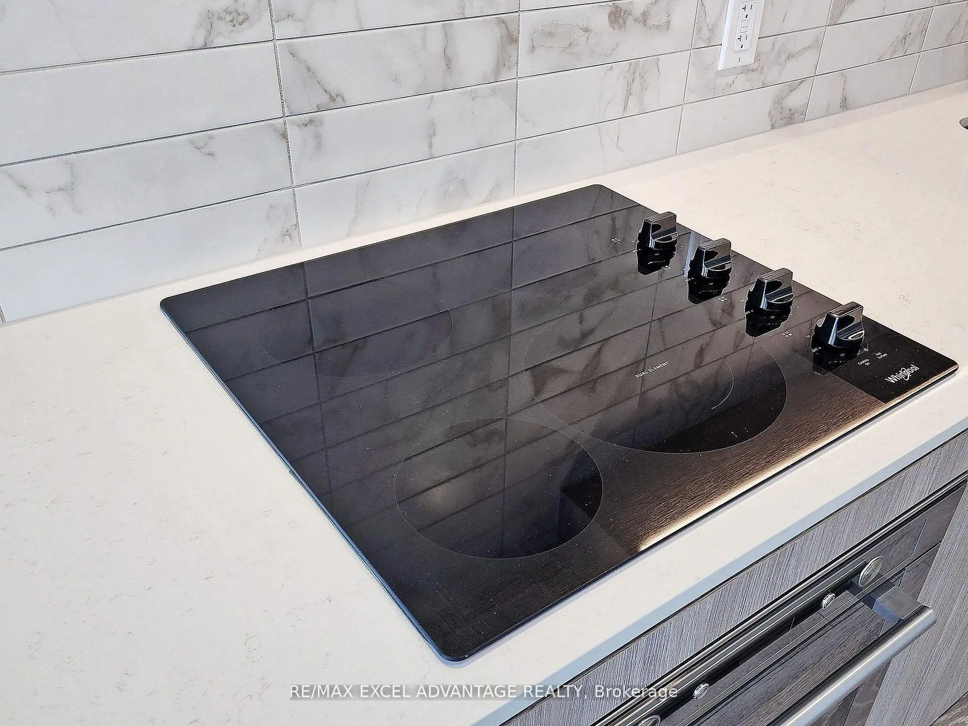 Photo 5 of Unit 1012, 2020 Bathurst Street, Toronto, Humewood-Cedarvale — HOMEH