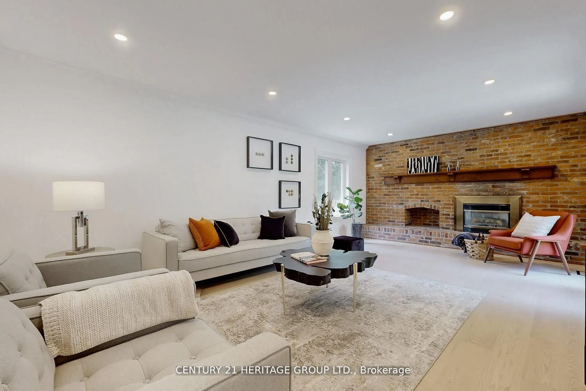 Photo 8 of 10 Cherry Blossom Lane, Markham, Royal Orchard — HOMEH