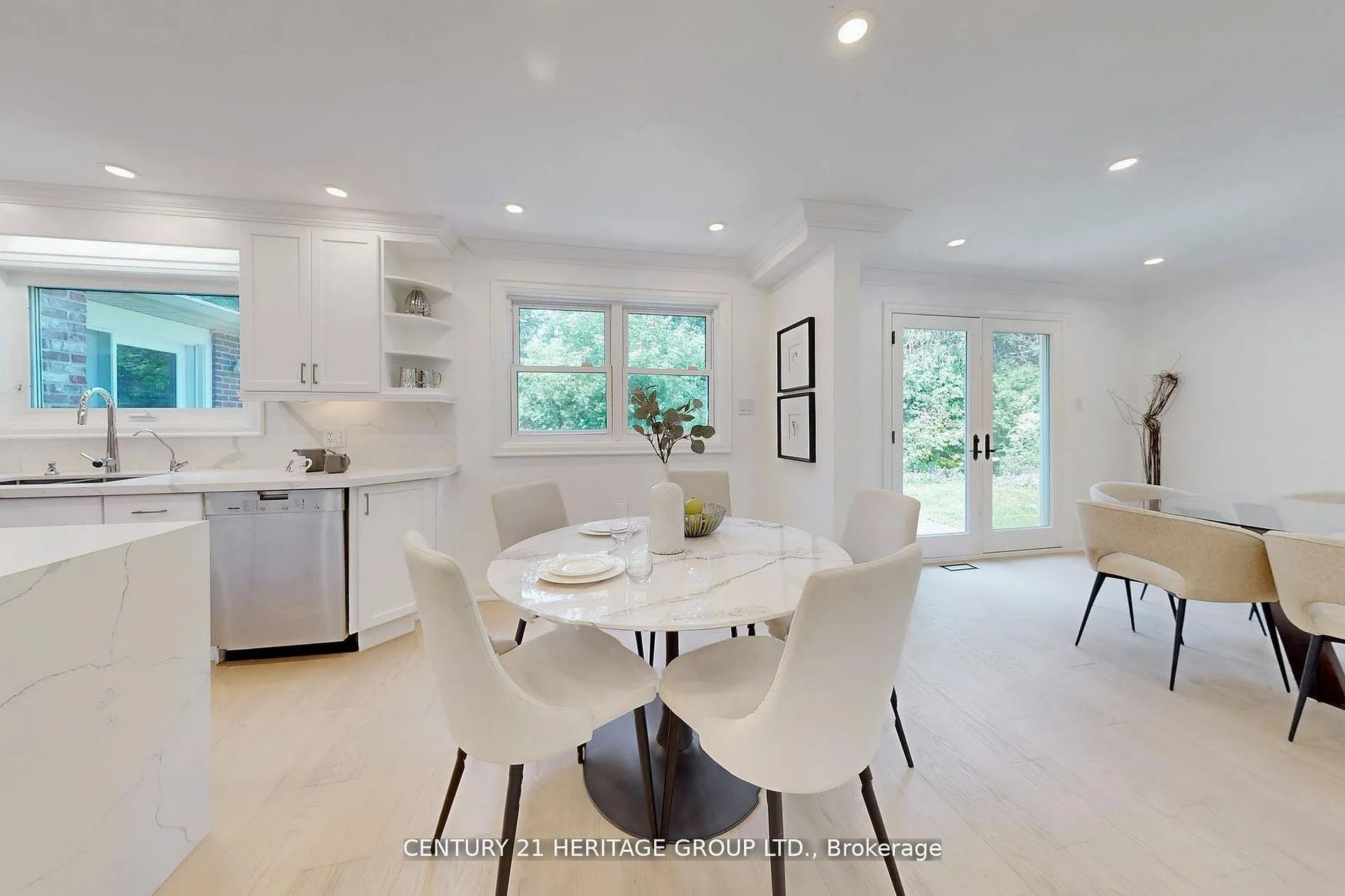 Photo 13 of 10 Cherry Blossom Lane, Markham, Royal Orchard — HOMEH