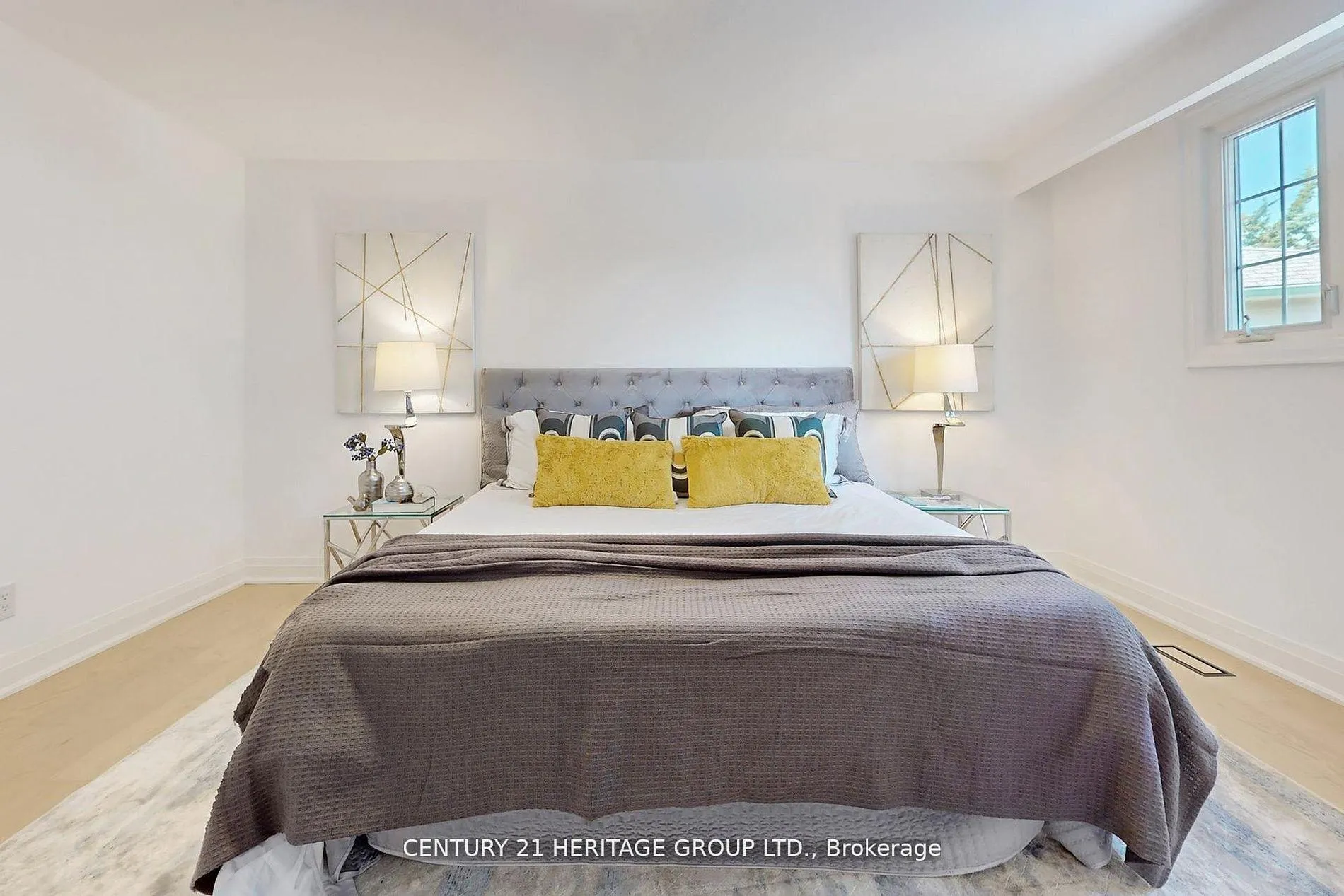 Photo 20 of 10 Cherry Blossom Lane, Markham, Royal Orchard — HOMEH