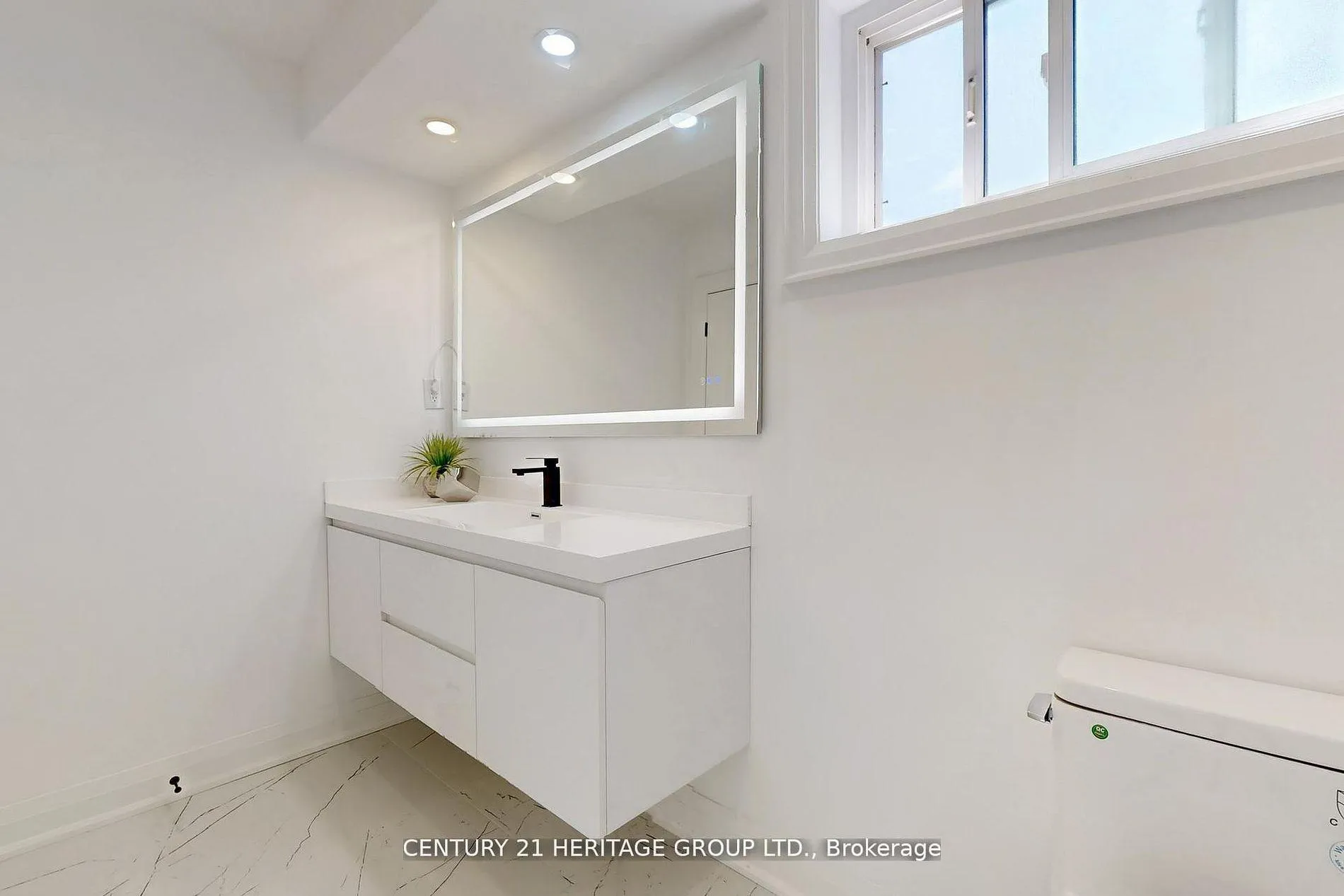 Photo 28 of 10 Cherry Blossom Lane, Markham, Royal Orchard — HOMEH
