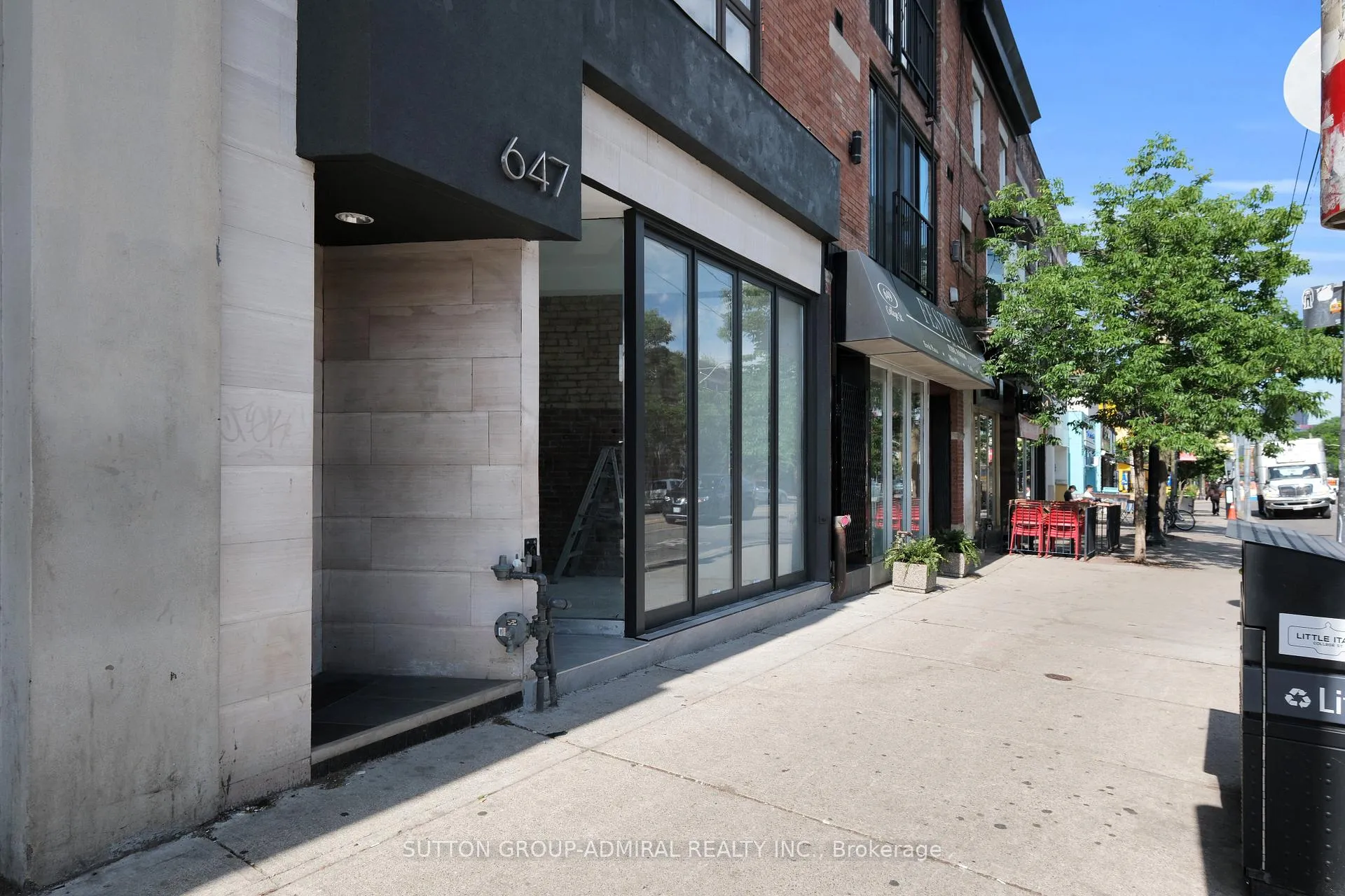 Photo 2 of Unit 101 (main floor), 647 College Street, Toronto, Palmerston-Little Italy — HOMEH