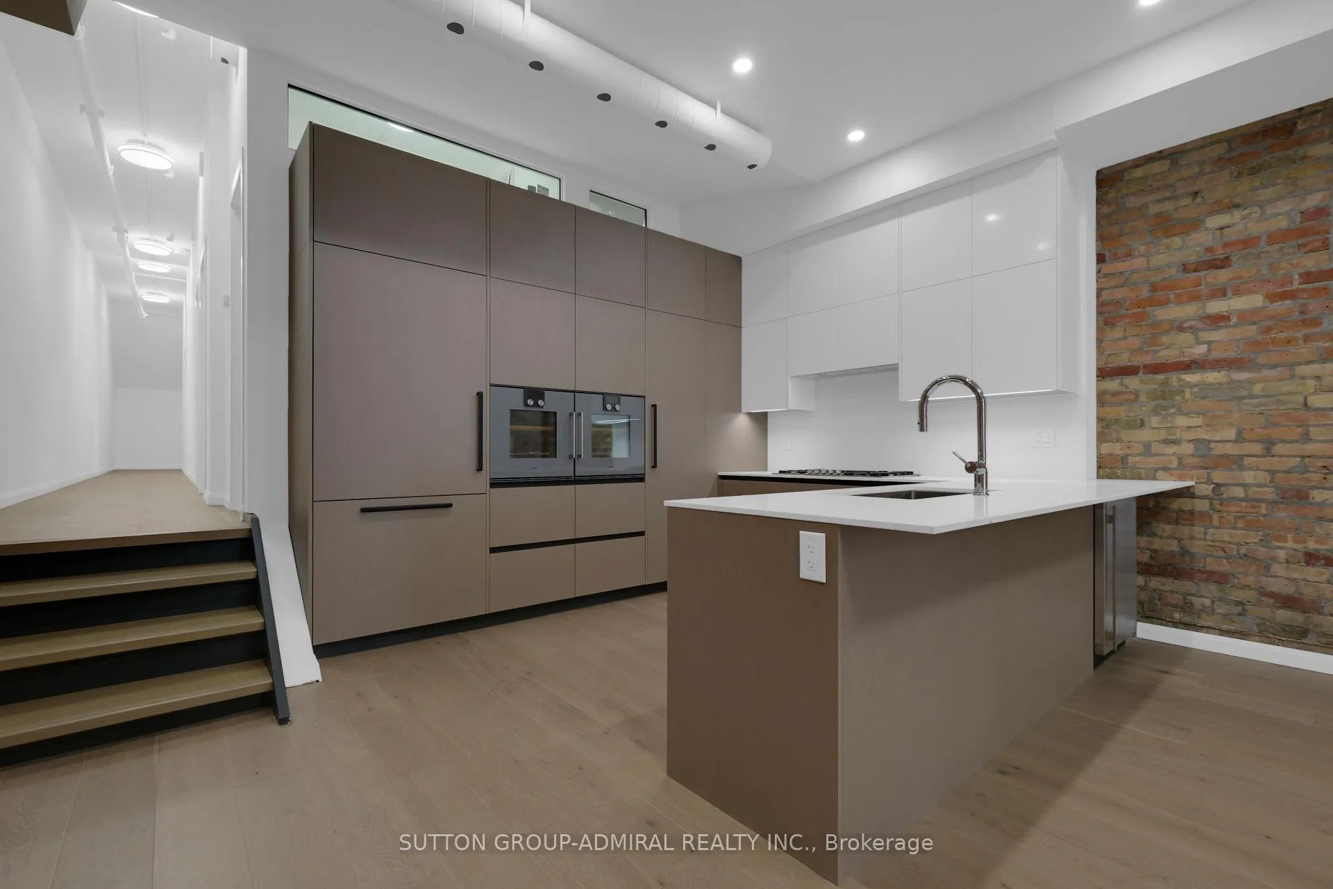 Photo 13 of Unit 101 (main floor), 647 College Street, Toronto, Palmerston-Little Italy — HOMEH