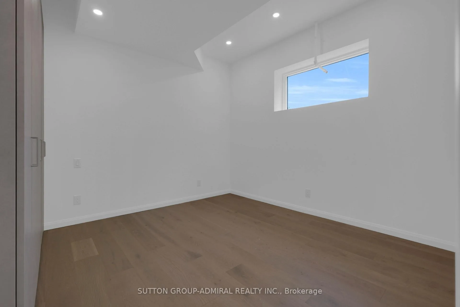 Photo 28 of Unit 101 (main floor), 647 College Street, Toronto, Palmerston-Little Italy — HOMEH