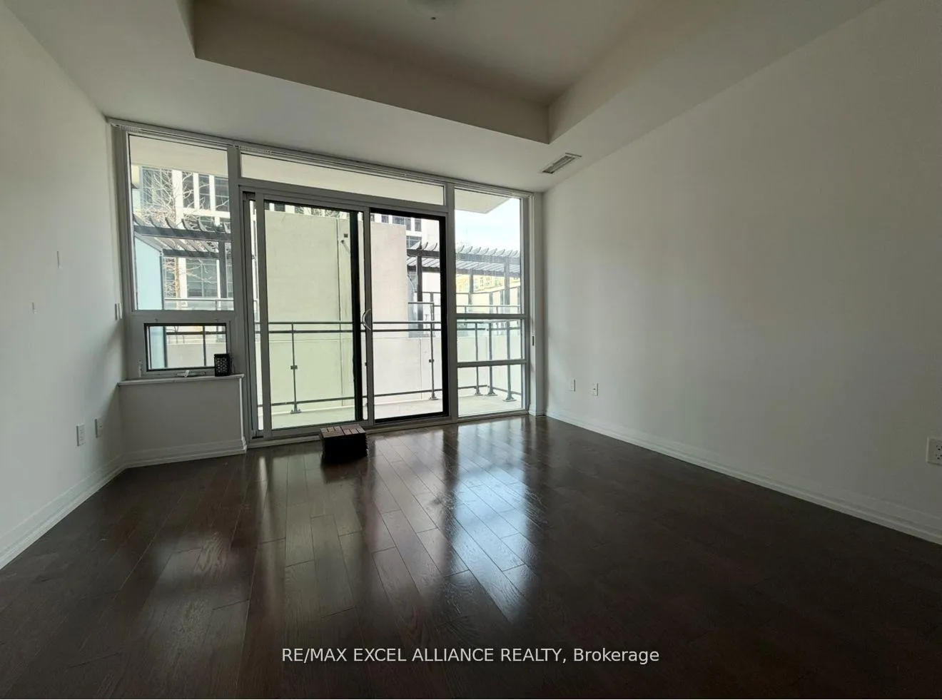 Photo 6 of Unit 1103, 460 Adelaide Street E, Toronto, Moss Park — HOMEH