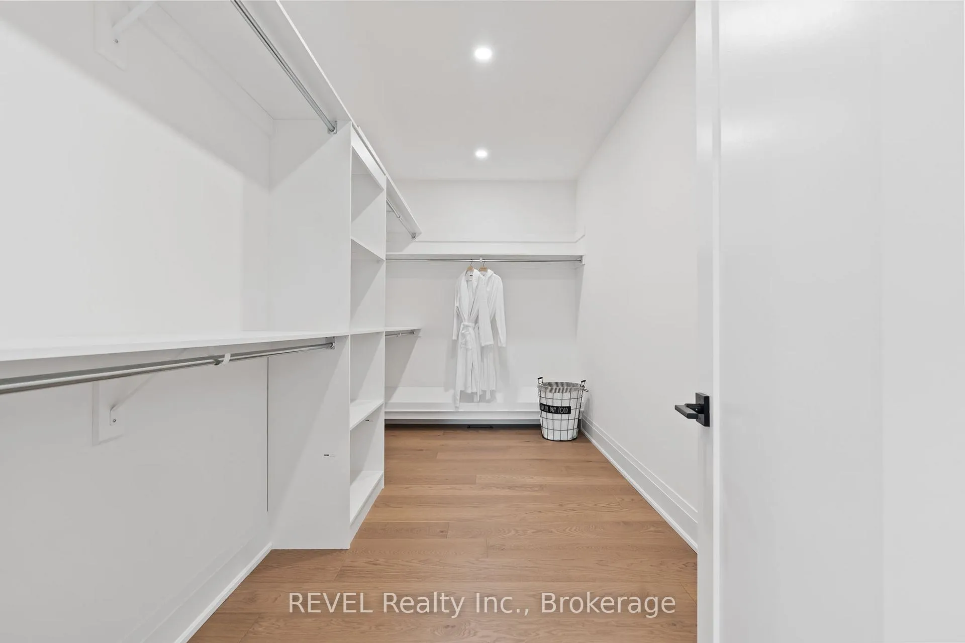 Photo 29 of 23 Accursi Crescent, Pelham, Fonthill — HOMEH