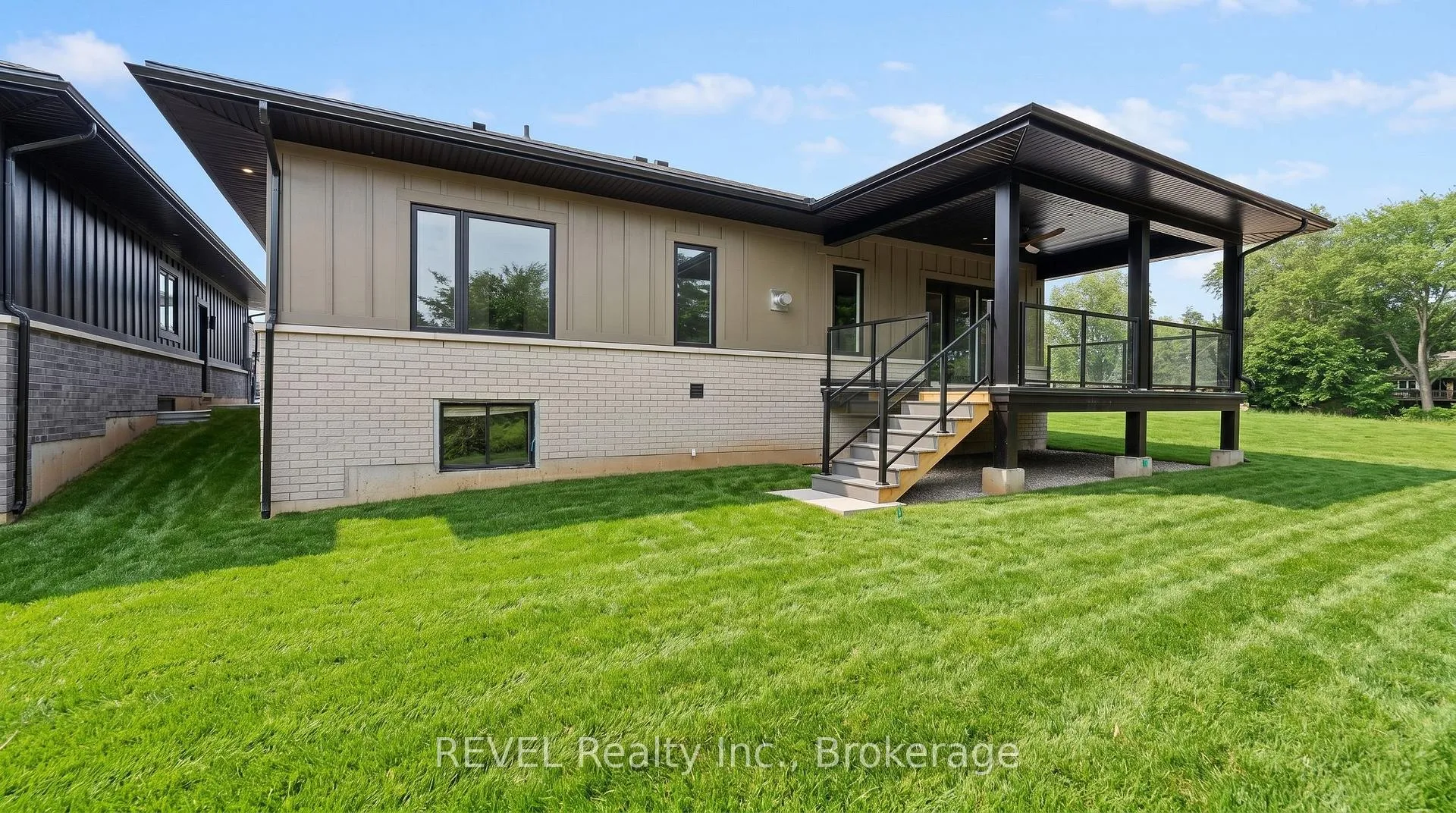 Photo 38 of 23 Accursi Crescent, Pelham, Fonthill — HOMEH
