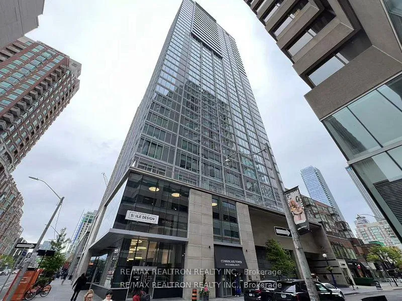 Front of Unit 1506, 188 Cumberland Street