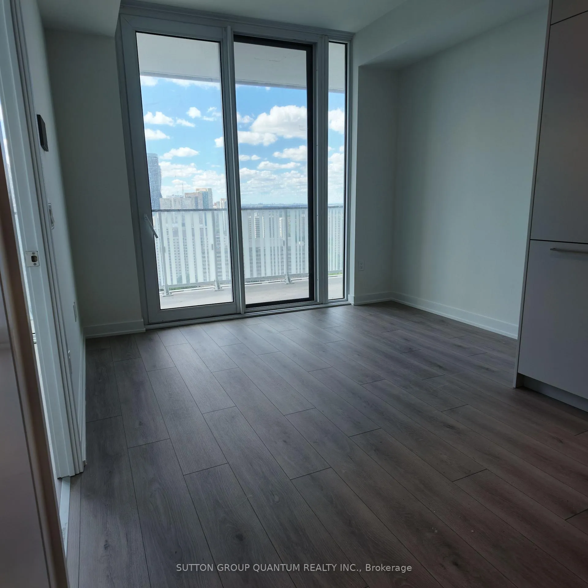 Photo 7 of Unit 2707, 1 Fairview Road E, Mississauga, Mississauga Valleys — HOMEH