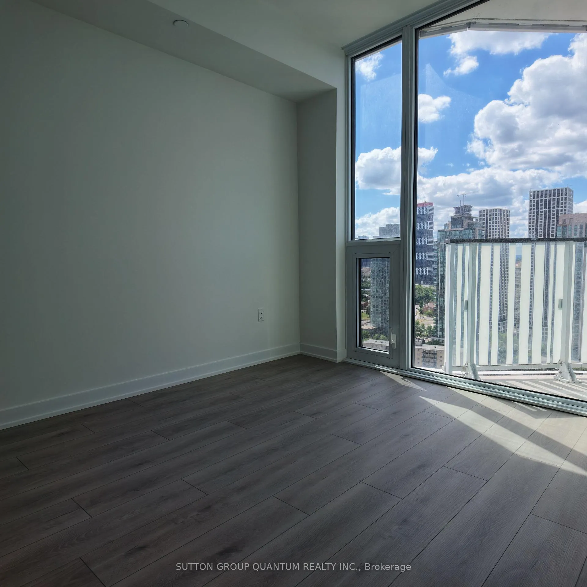 Photo 12 of Unit 2707, 1 Fairview Road E, Mississauga, Mississauga Valleys — HOMEH