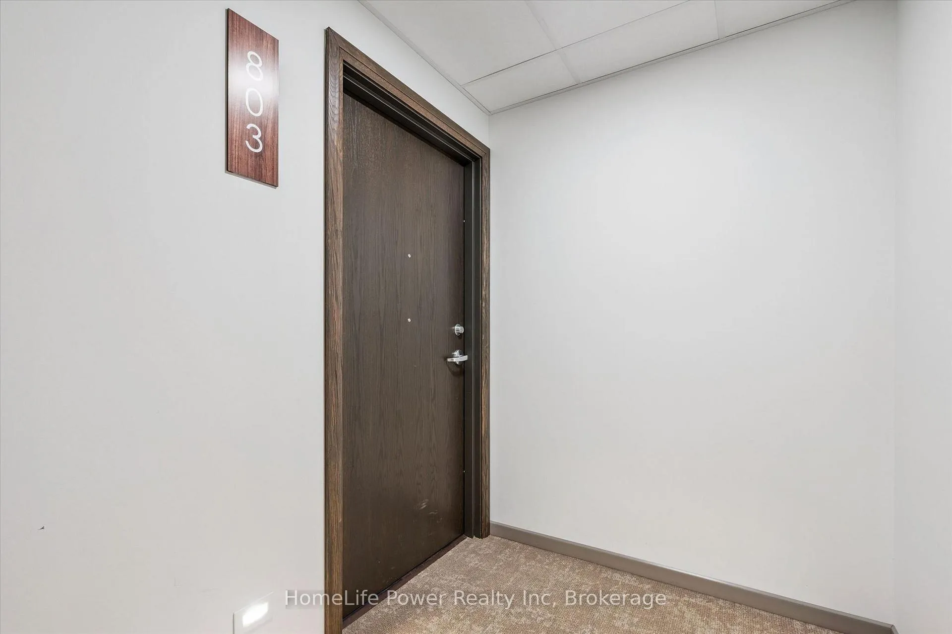 Photo 11 of Unit 803, 332 Gosling Gardens, Guelph, Clairfields/Hanlon Business Park — HOMEH