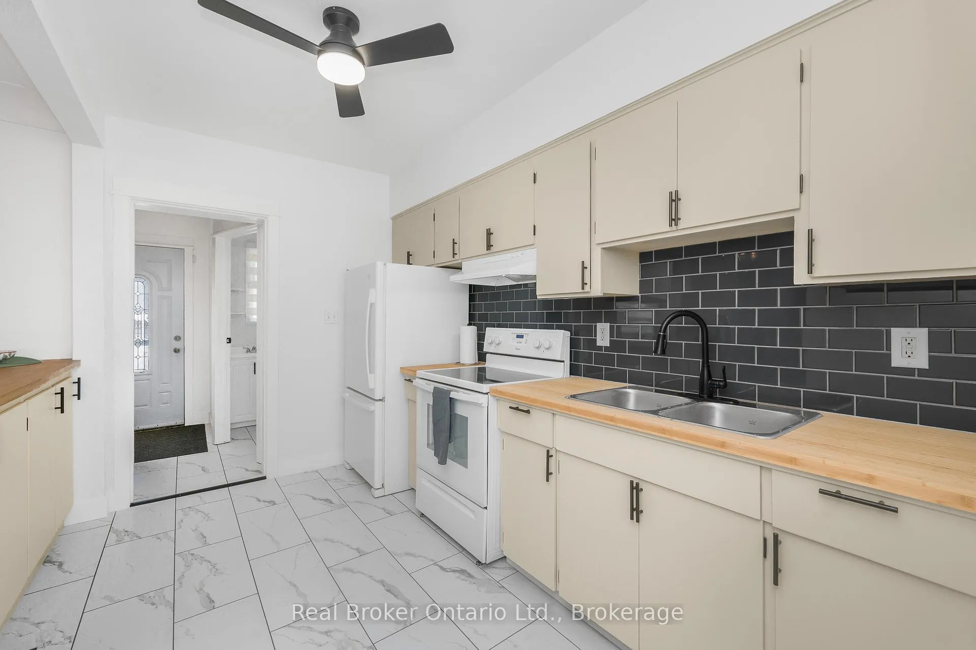 Photo 13 of 153 Gage Avenue N, Hamilton, Stipley — HOMEH