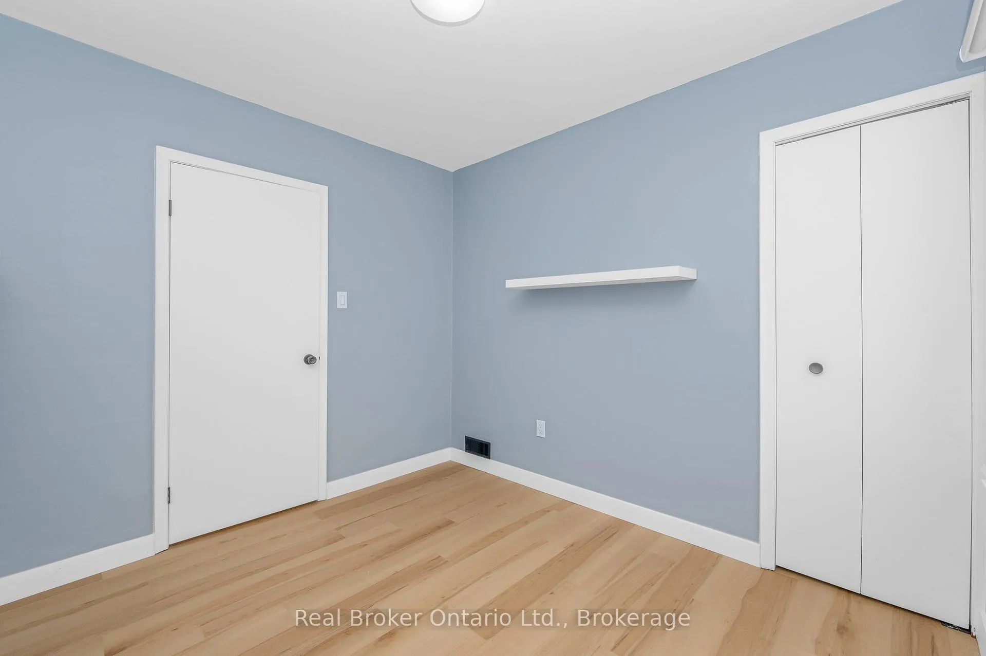 Photo 24 of 153 Gage Avenue N, Hamilton, Stipley — HOMEH