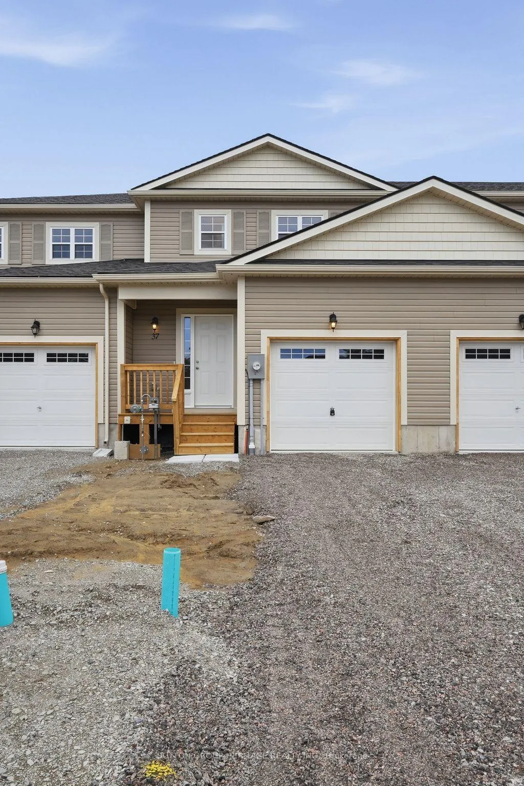 Photo 2 of 37 McConnell Crescent, Bracebridge, Macaulay — HOMEH