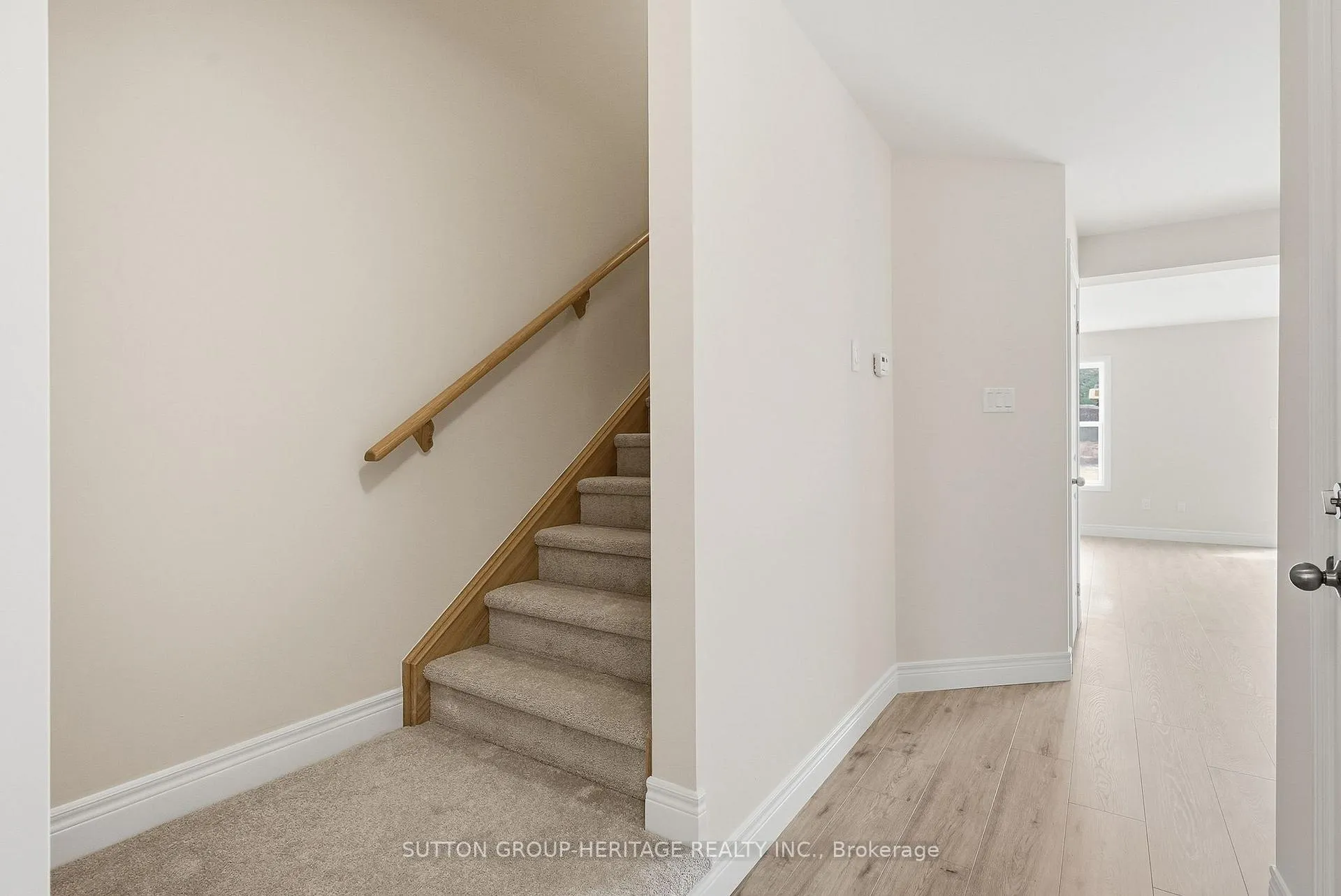 Photo 7 of 37 McConnell Crescent, Bracebridge, Macaulay — HOMEH
