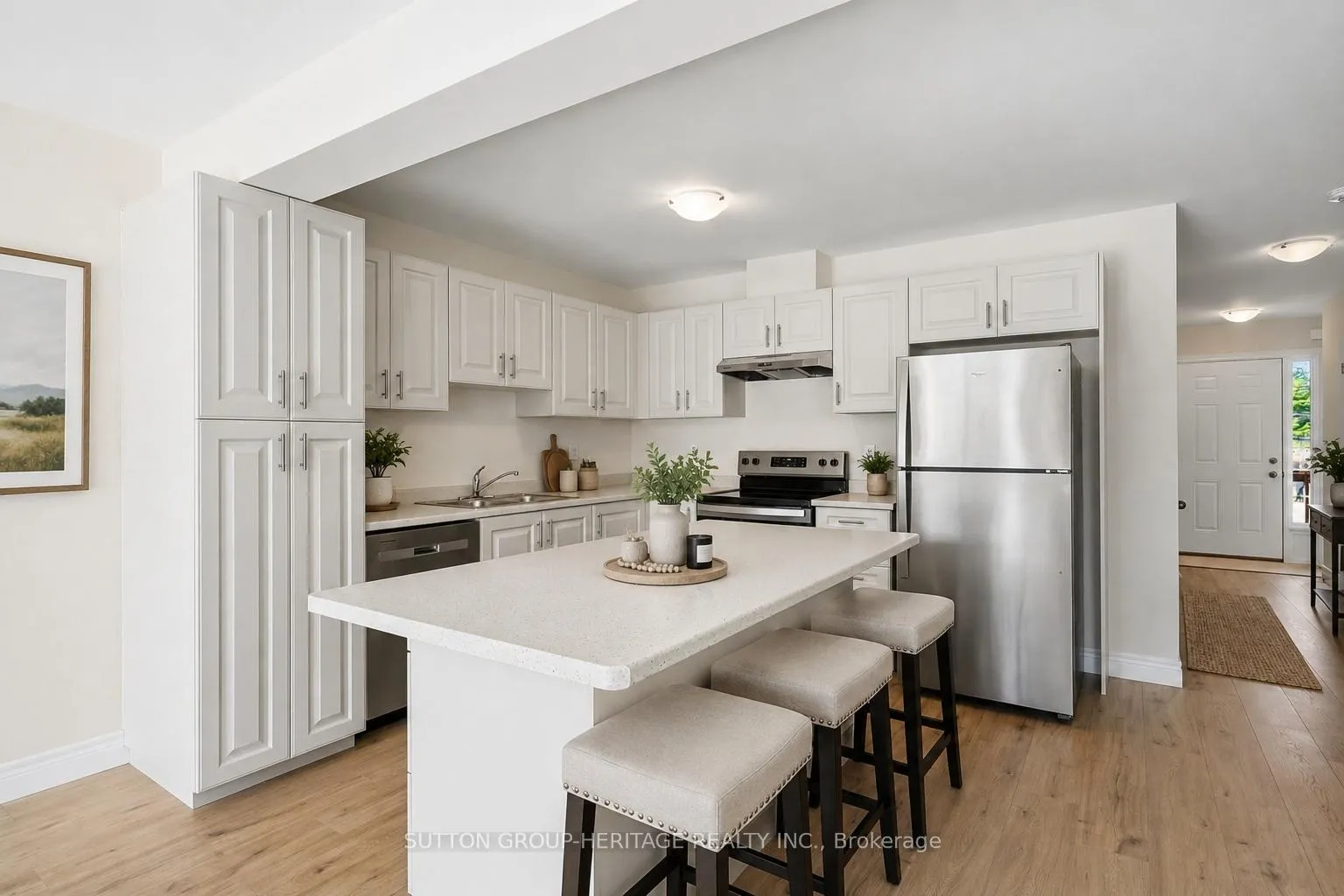 Photo 9 of 37 McConnell Crescent, Bracebridge, Macaulay — HOMEH