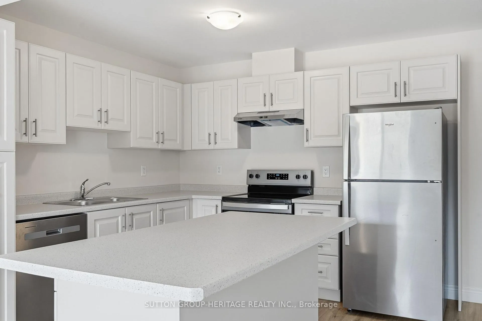 Photo 10 of 37 McConnell Crescent, Bracebridge, Macaulay — HOMEH