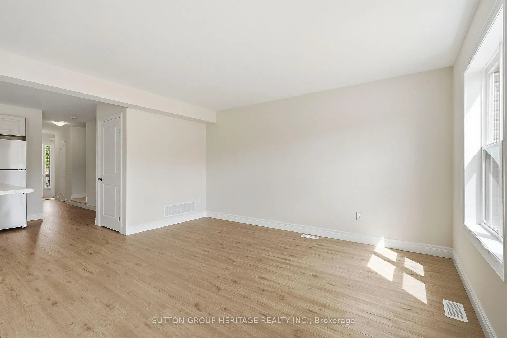 Photo 16 of 37 McConnell Crescent, Bracebridge, Macaulay — HOMEH