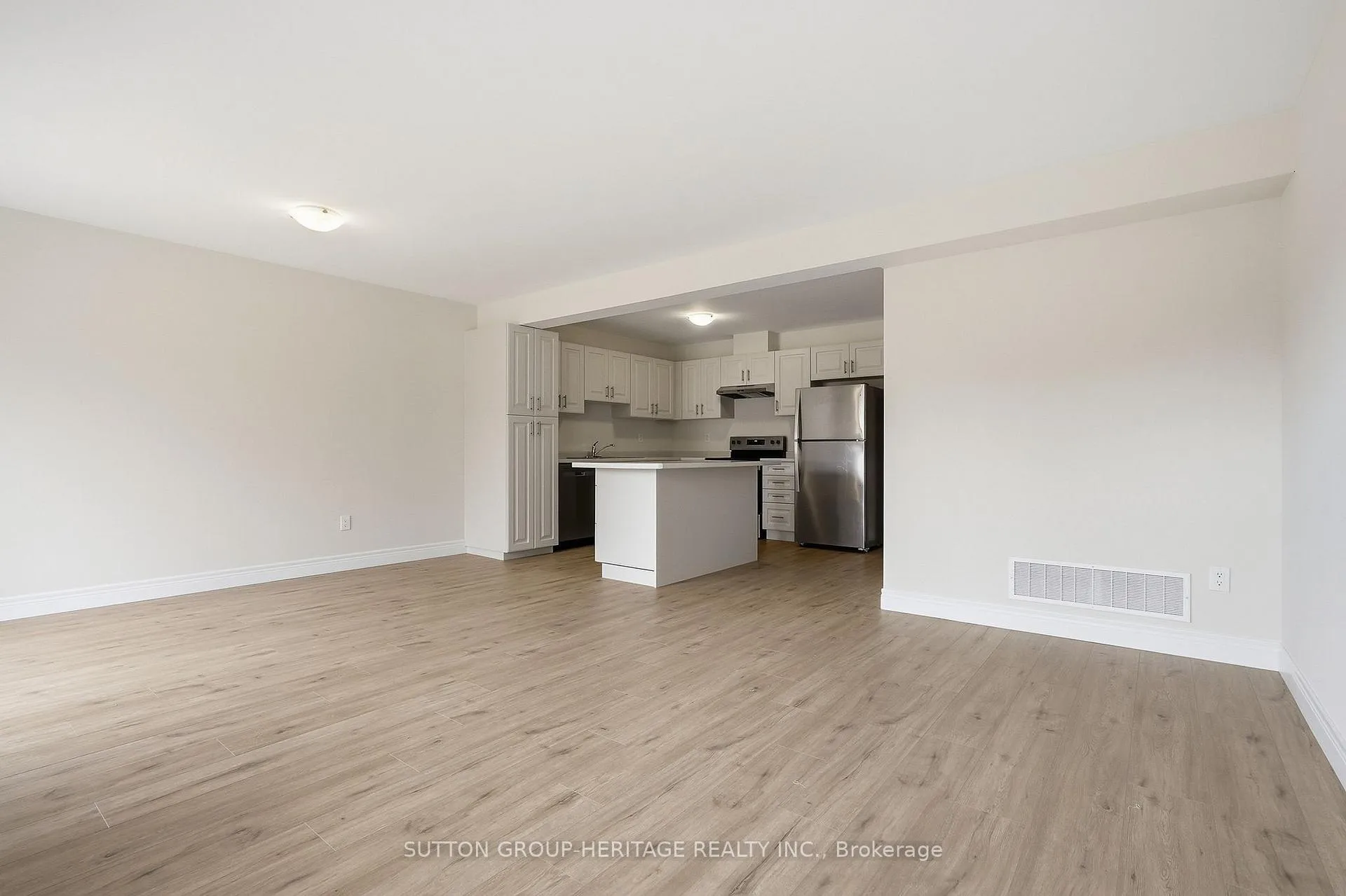 Photo 18 of 37 McConnell Crescent, Bracebridge, Macaulay — HOMEH