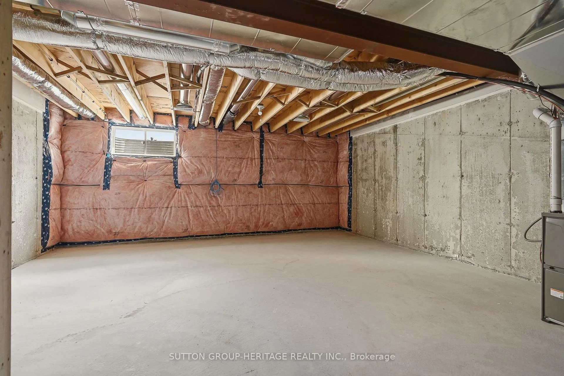 Photo 41 of 37 McConnell Crescent, Bracebridge, Macaulay — HOMEH