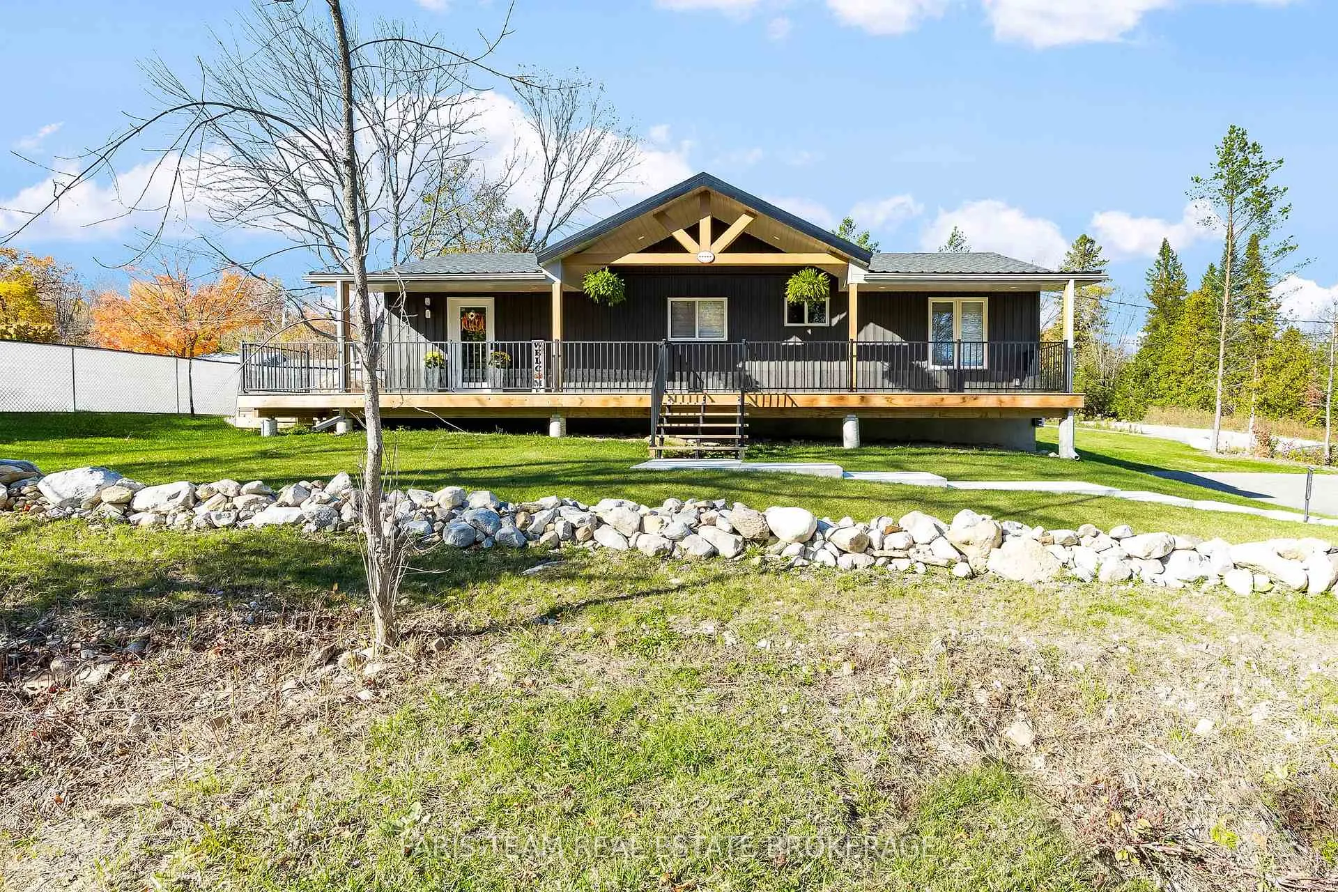 Photo 1 of 550 Second Avenue, Tay, Port McNicoll — HOMEH