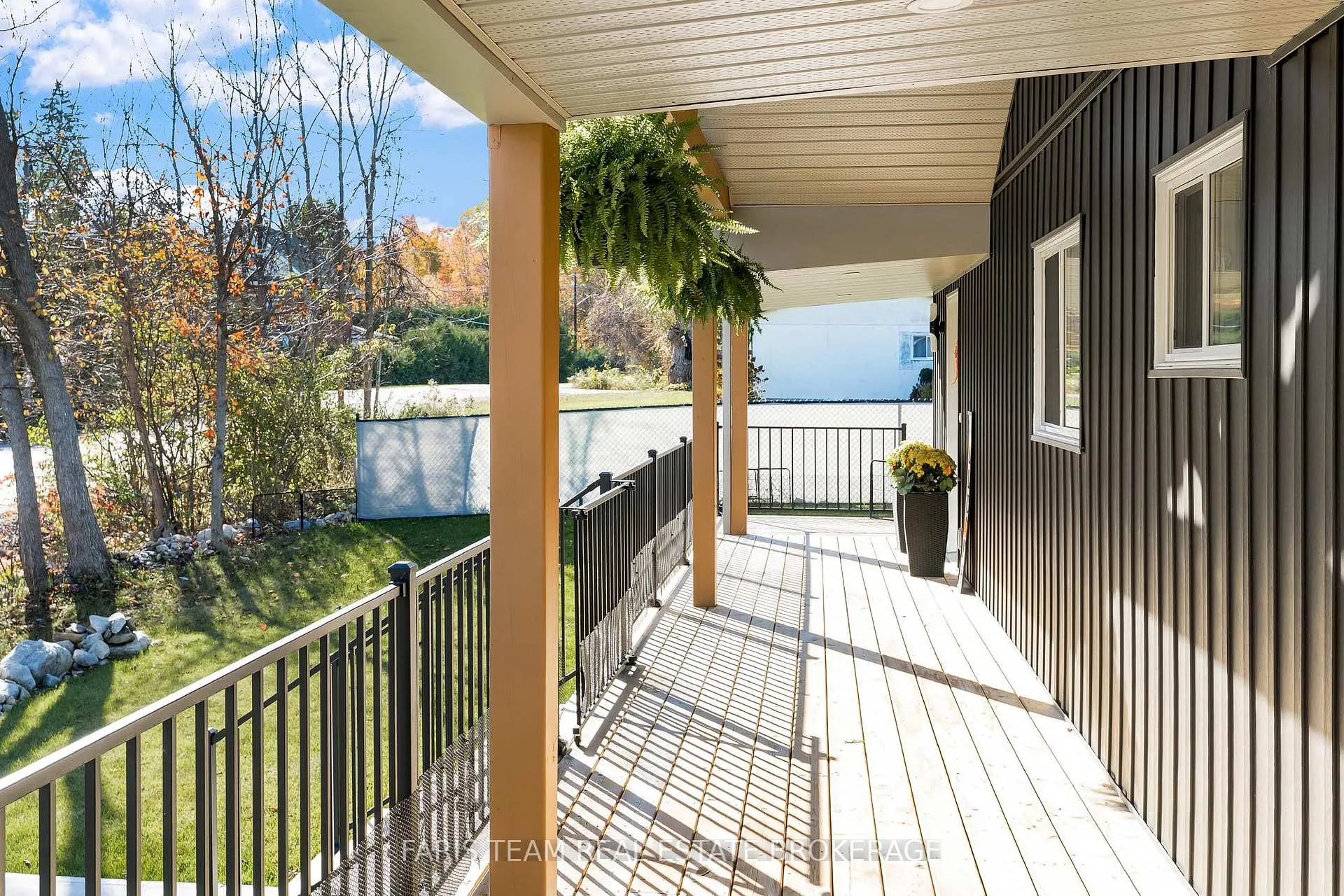 Photo 4 of 550 Second Avenue, Tay, Port McNicoll — HOMEH
