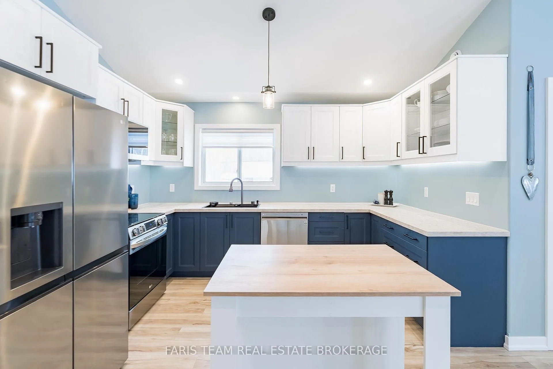 Photo 7 of 550 Second Avenue, Tay, Port McNicoll — HOMEH